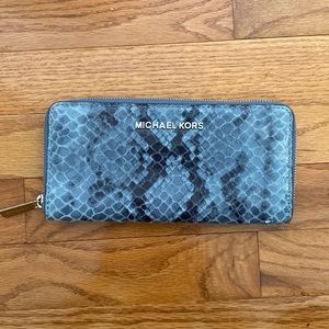 Blue Snake Skin Pattern Michael Kors Wallet. Never Used